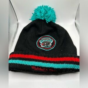 Vancouver Grizzlies Mitchell & Ness Beanie pre owned